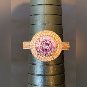 VANNA K FOR BELLA LUCE LAVENDER & WHITE 18K ROSE GOLD OVER STERLING SILVER RING